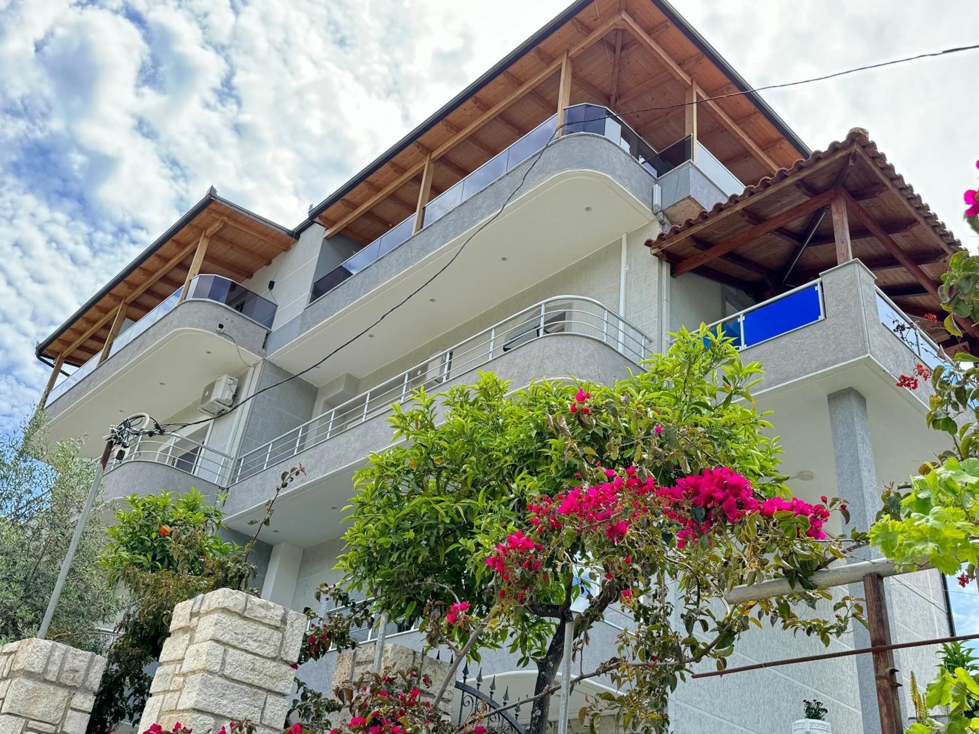 Villa Bodini Himare Eksteriør bilde